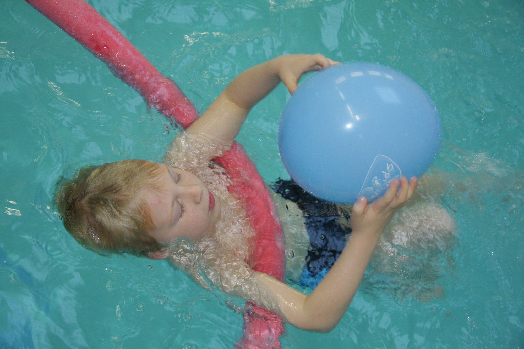 Bébé nageur et natation enfants à Aix en Provence chez EdenKids